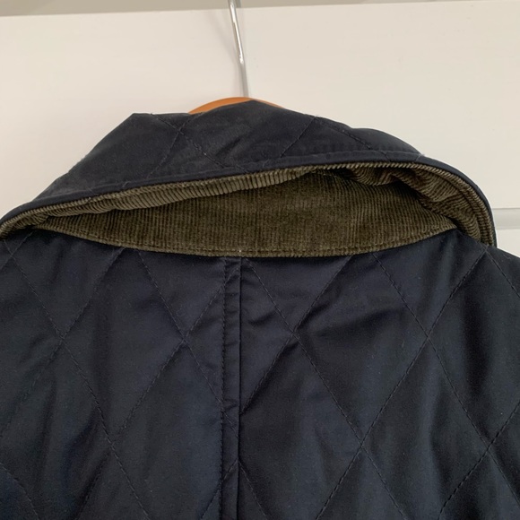 L.L. Bean Quilted Riding Vest Navy Medium - Picture 6 of 8